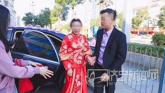 新婚夫妻吃瓜视频,新婚夫妻吃瓜视频曝光，甜蜜互动引网友热议