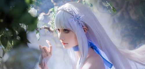 阳台cos吃瓜,揭秘网络红人的趣味生活